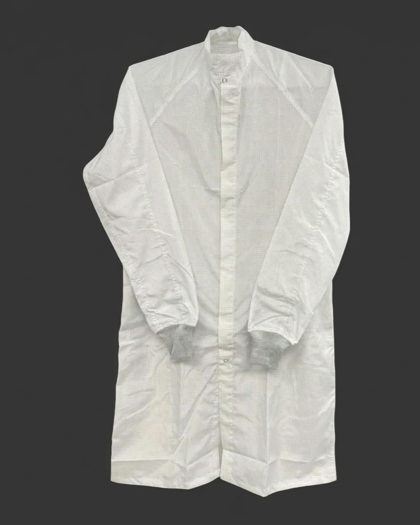 No Pocket Cleanroom LiquidGuard Frocks, Zipper Front, Elastic Cuffs, Thumb Loops